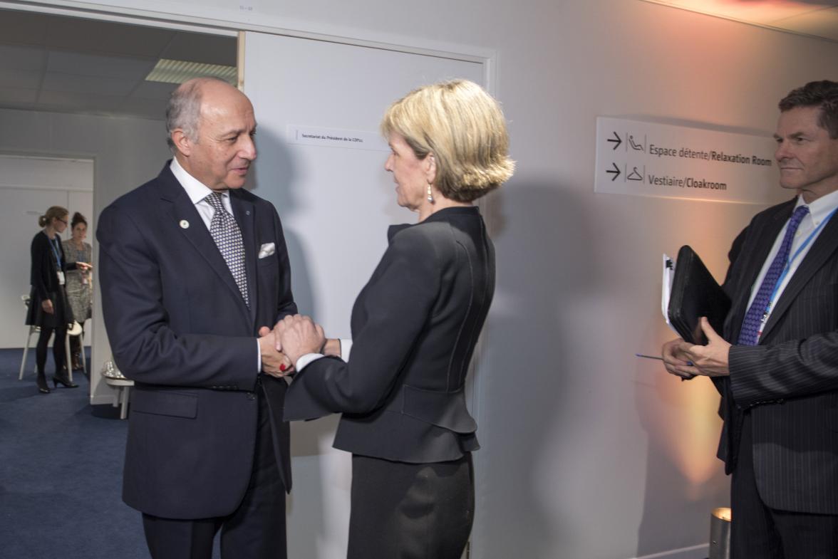 Minister Bishop and French Foreign Minister Laurent Fabius at the COP21 on Wednesday 9 December, 2015