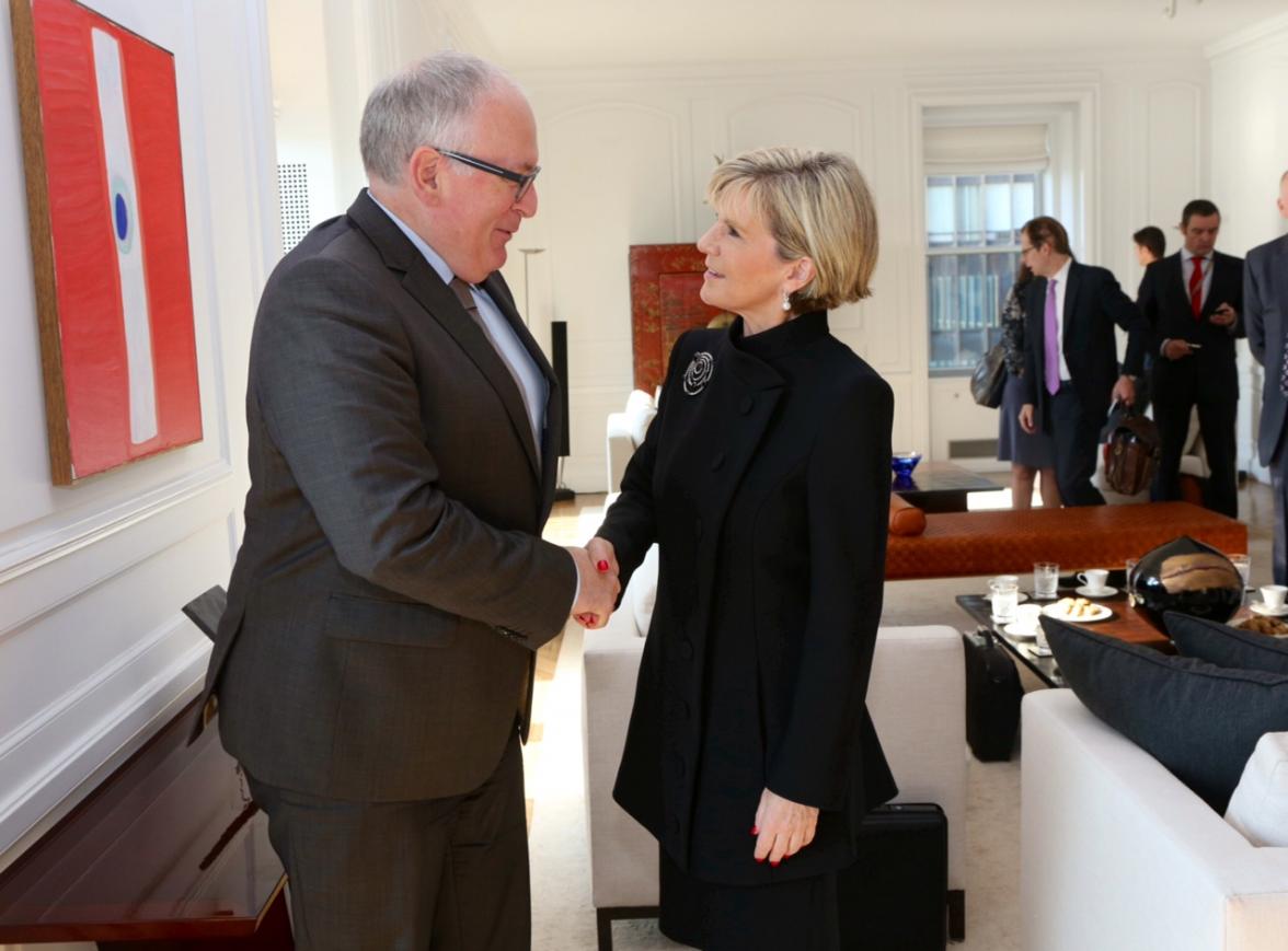 Foreign Minister Julie Bishop meets with Dutch Foreign Minister Frans Timmermans in New York on 19 September 2014. (Trevor Collens/DFAT)