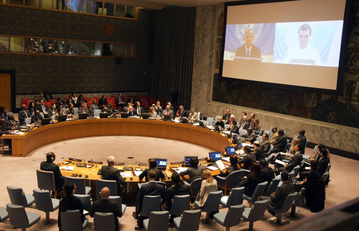 Foreign Minister Julie Bishop presides at a United Nations Security Council meeting on the global response to the Ebola crisis, 21 November 2014 (DFAT/Trevor Collens)