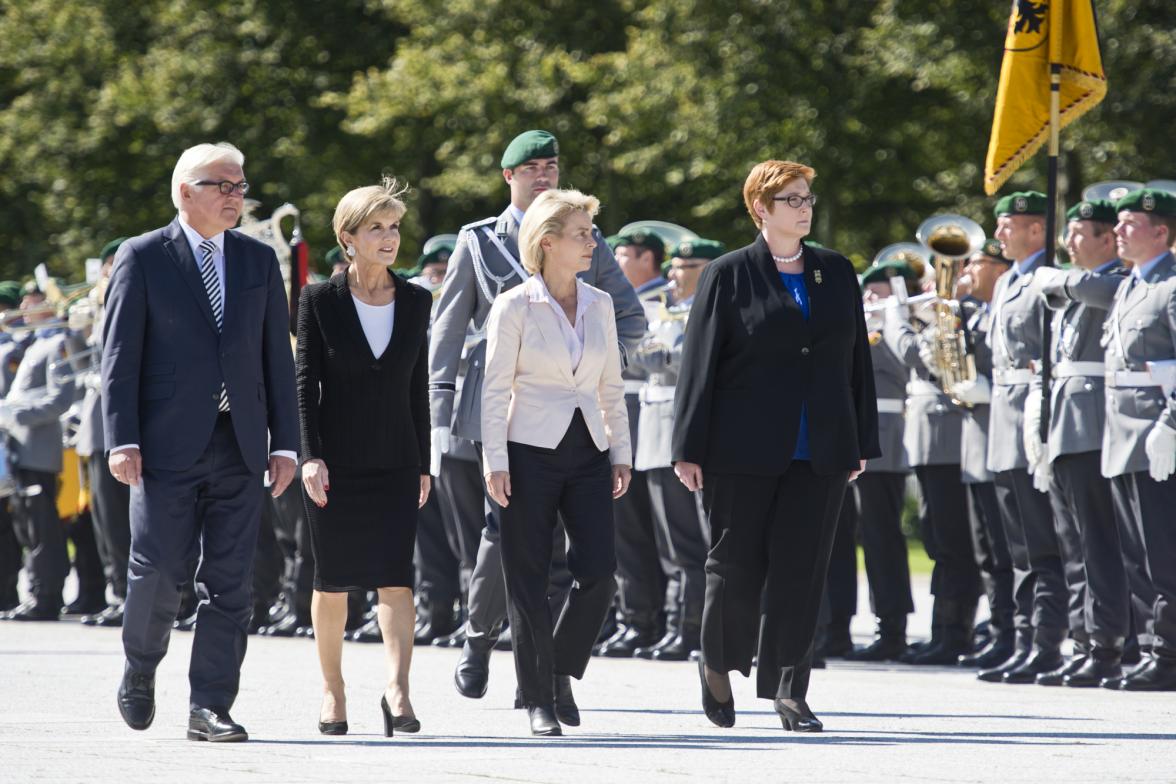 Foreign Minister Julie Bishop with Defence Minister Marise Payne, German Foreign Minister Frank-Walter Steinmeier and German Defence Minister Ursula von der Leyen at the official military welcome ceremony in Berlin, 6 September.