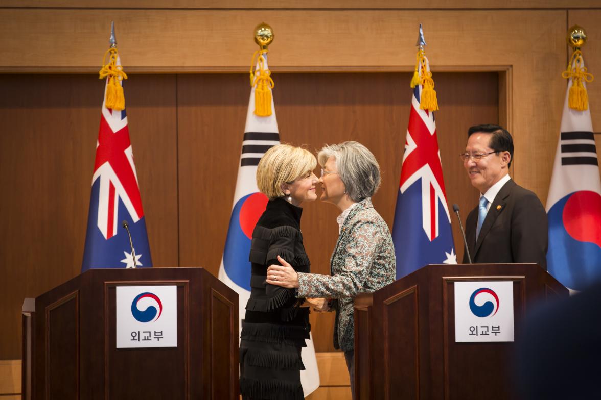 Foreign Minister Julie Bishop, ROK Foreign Minister Kang Kyung-wha, ROK Defence Minister Song Young-moo at the Joint Press Conference of the 3rd ROK-Australia 2+2 Foreign and Defence Ministers Meeting.