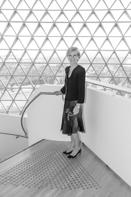 Foreign Minister Julie Bishop at the South Australian Health and Medical Research Institute.