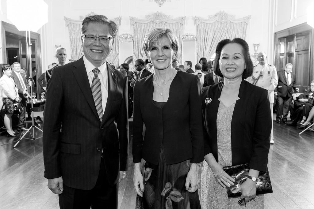 Foreign Minister Julie Bishop with SA Governor HE the Hon Hieu Van Le AO and Mrs Le.