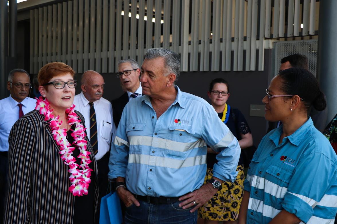 Minister Payne tours the new facilities at University of Papua New Guinea