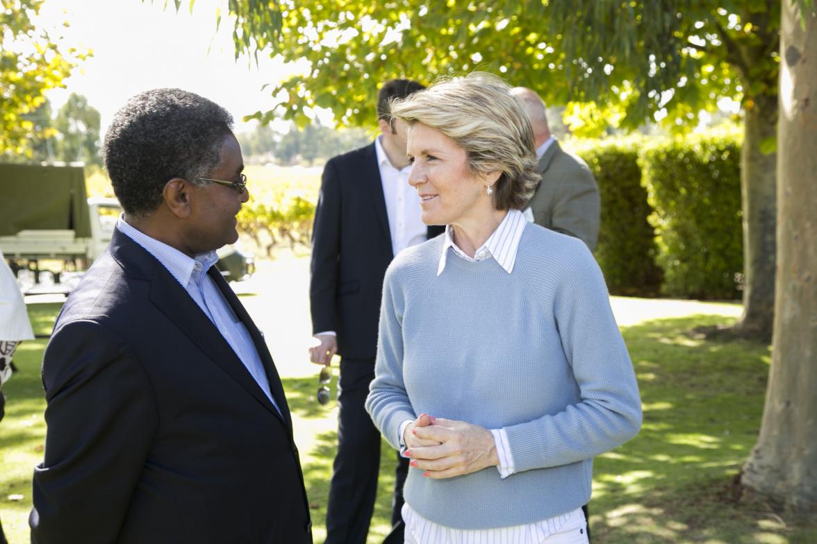 Foreign Minister Julie Bishop speaks with Ethiopia’s Ambassador to Australia Arega Hailu Teffera at Sandalford Winery.