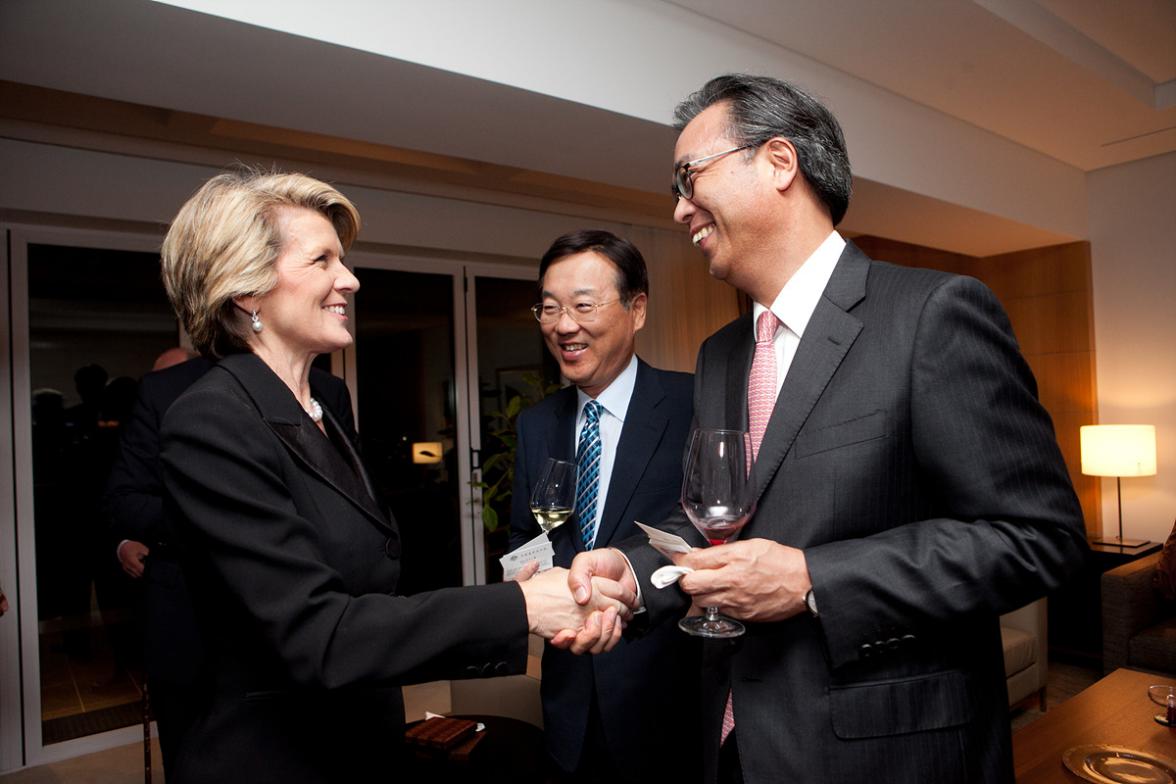 Foreign Minister Bishop with Professor Kim Woo-sang, Former Ambassador to Australia in Seoul. 17 October 2013.