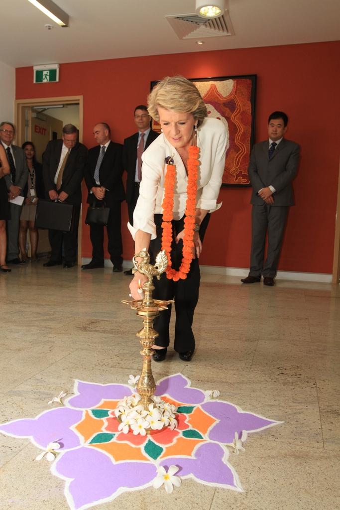 Foreign Minister Julie Bishop lighting the lamp. 16 November 2013