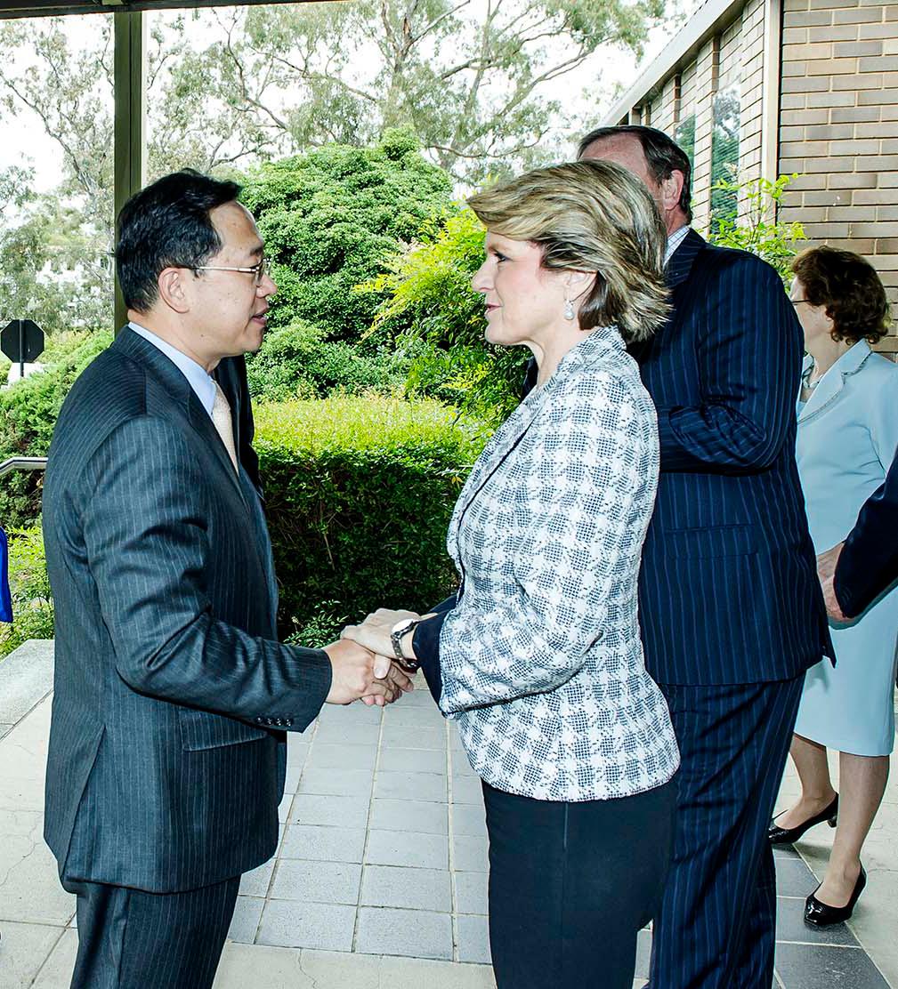 Foreign Minister Julie Bishop with Chinese Ambassador to Australia, Mr Ma Zhaoxu. 29 November 2013.