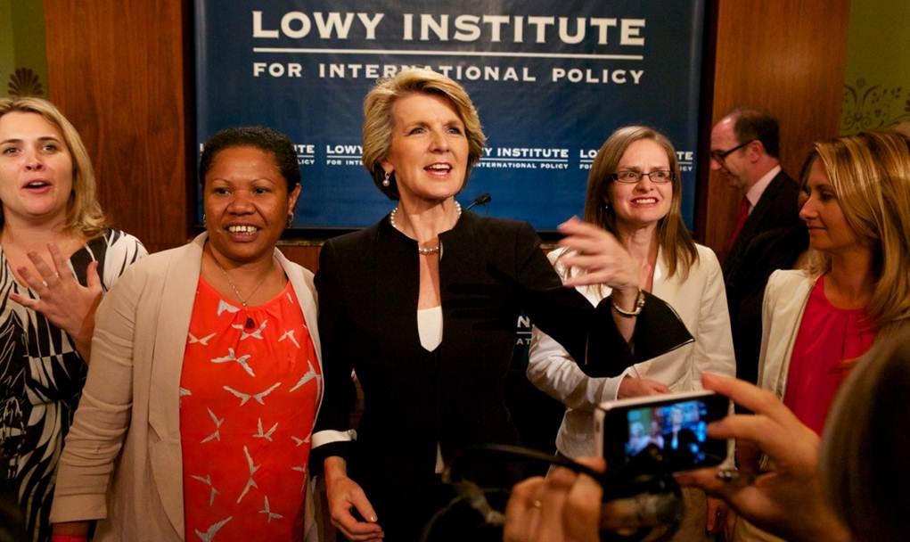 Foreign Minister Julie Bishop with delegates from the Papua New Guinea Emerging Leaders Forum at the Lowy Institute, Sydney. 26 November 2013.

Photo credit: Peter Morris, Sydney Heads