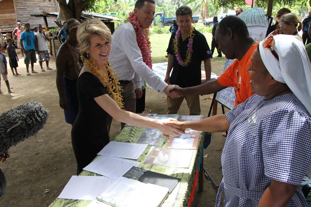 Foreign Minister Julie Bishop with Sister Doreen at Burns Creek village in Honiara (17 December 2013)