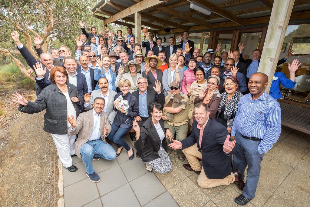 Foreign Minister Julie Bishop and Heads of Mission with Australian wildlife. 