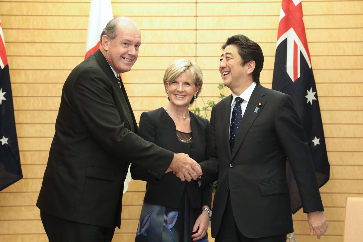 Senator the Hon David Johnston, Minster for Defence, the Hon Julie Bishop MP, Minister for Foreign Affairs, and Japanese Prime Minister, Mr Shinzo Abe shaking hands at a meeting at the Prime Minister's official residence.