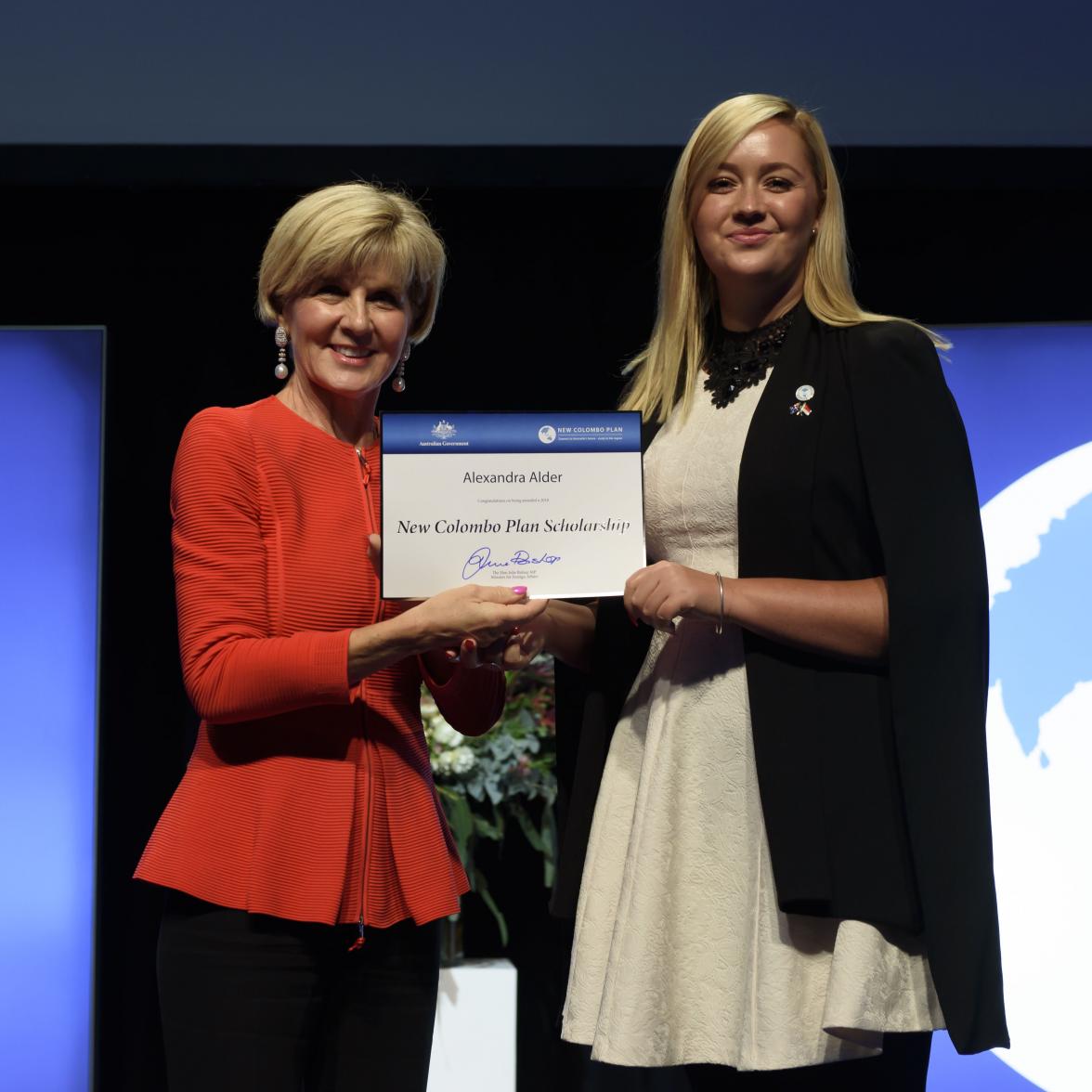 Foreign Minister Julie Bishop with Alexandra Alder, 2018  Singapore Scholar, Queensland University of Technology