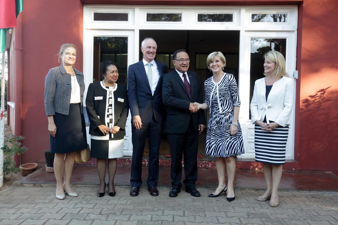 Australian Ambassador Susan Coles, Malagasy Foreign Minister Arisoa Lala Razafitrimo, Australian Doctors for Africa founder Graham Forward, Malagasy Prime Minister Dr Roger Kolo, Australian Foreign Minister Julie Bishop and Australia's Ambassador for Wome