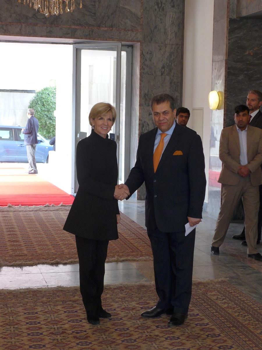 Foreign Minister Bishop speaks with Acting Foreign Minister Afiqullah Atifmal at the Ministry of Foreign Affairs. Kabul, 26 January 2015.