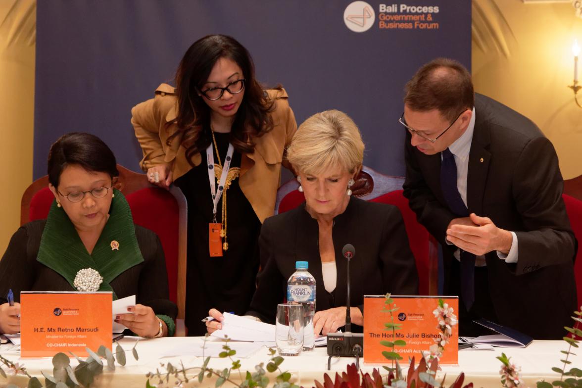 Foreign Minister Julie Bishop with Indonesian Foreign Minister Retno Marsudi and officials at the Bali Process Government and Business Forum in Perth, 25 August 2017.