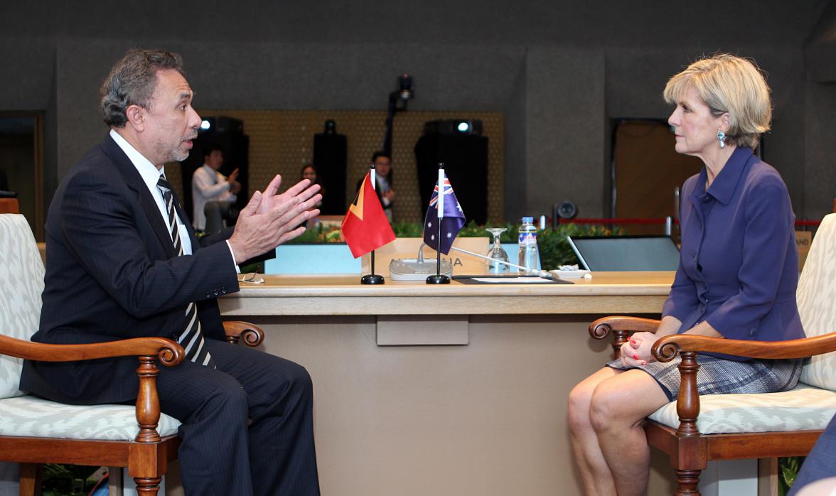 Foreign Minister Julie Bishop meeting with Timor-Leste Foreign Minister  Hernâni Coelho in Manila, following the 15th South-West Pacific Dialogue Ministerial Meeting, 6 August 2017.