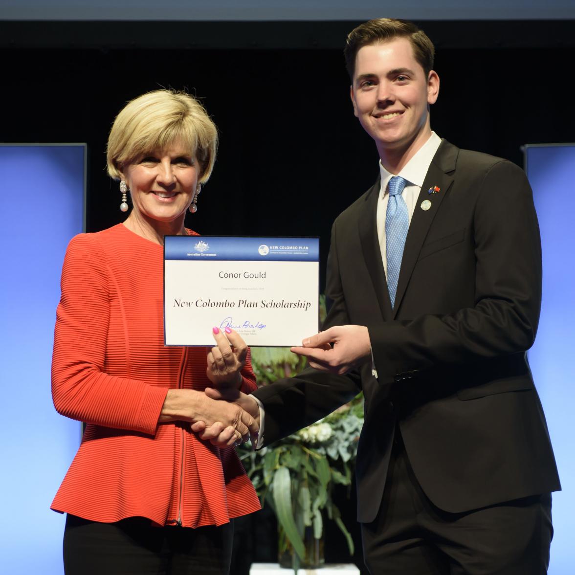 Foreign Minister Julie Bishop with Conor Gould, 2018 China Fellow, Griffith University