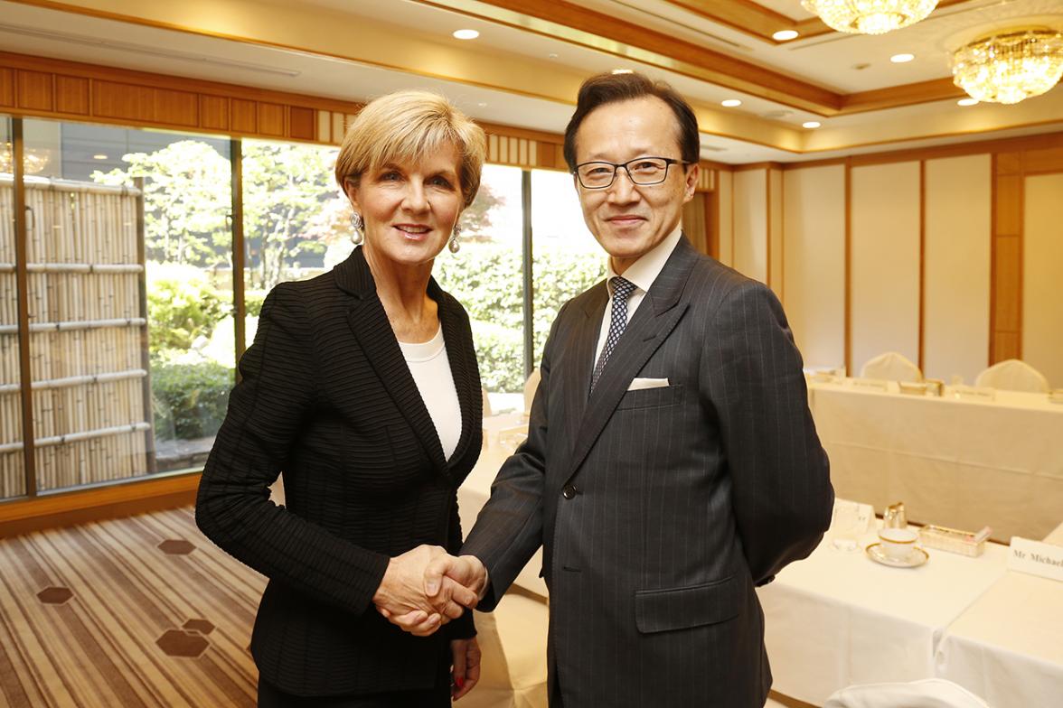 Foreign Minister Julie Bishop meets with Mr Shigeru Kitamura, Director, Cabinet Intelligence and Research Office in Tokyo on 20 April 2017. Photo Credit: DFAT/Ken Shimizu