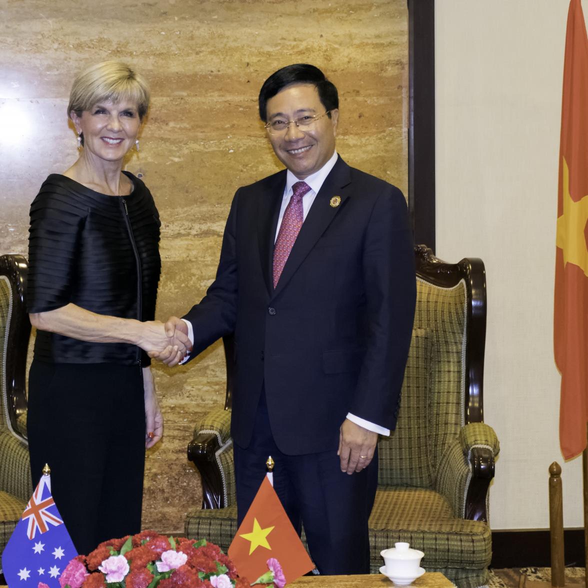 Australian Foreign Minister Julie Bishop meets HE Mr Pham Binh Minh, Deputy Prime Minister and Minister of Foreign Affairs of Vietnam, during the 2016 ASEAN Ministerial Meetings in Vientiane, Laos. 24 July 2016. Photo credit: DFAT/Bart Verweij