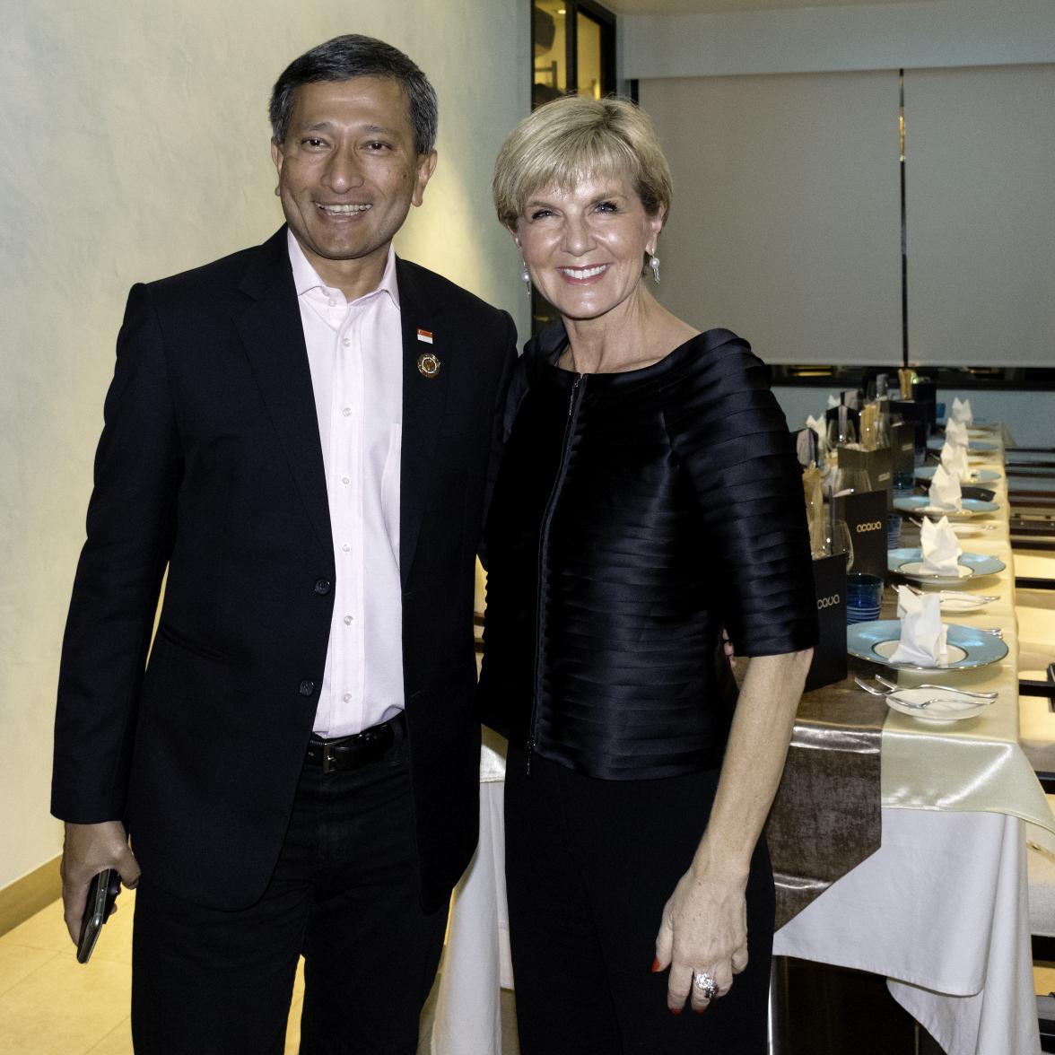 Australian Foreign Minister Julie Bishop meets HE Dr Vivian Balakrishnan, Minister of Foreign Affairs of Singapore, for an informal dinner ahead of the 2016 ASEAN Ministerial Meetings in Vientiane, Laos. 25 July 2016. Photo credit: DFAT/Bart Verweij