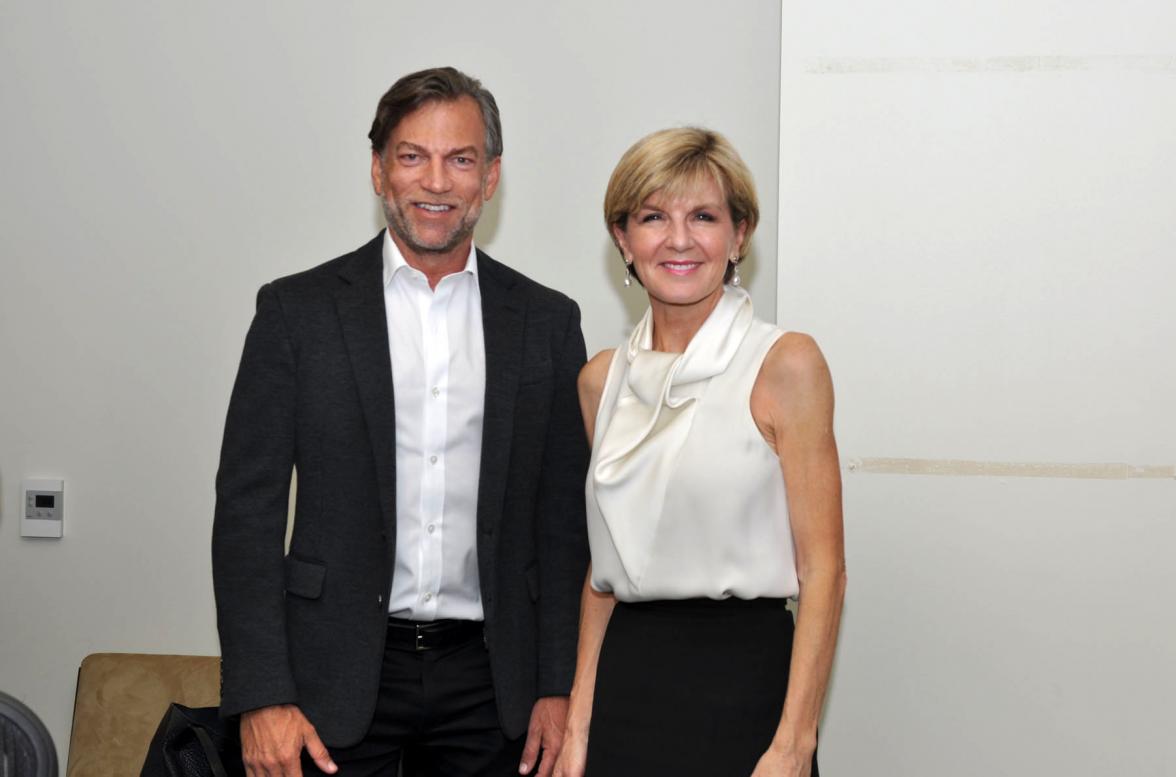 Foreign Minister Julie Bishop meets with Paul Steinke, Senior Vice President, Production Finance, The Walt Disney Company in Burbank, California on 8 October 2015.