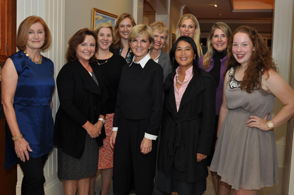 Foreign Minister Julie Bishop meets with leading businesswomen in San Francisco on 9 October 2015.