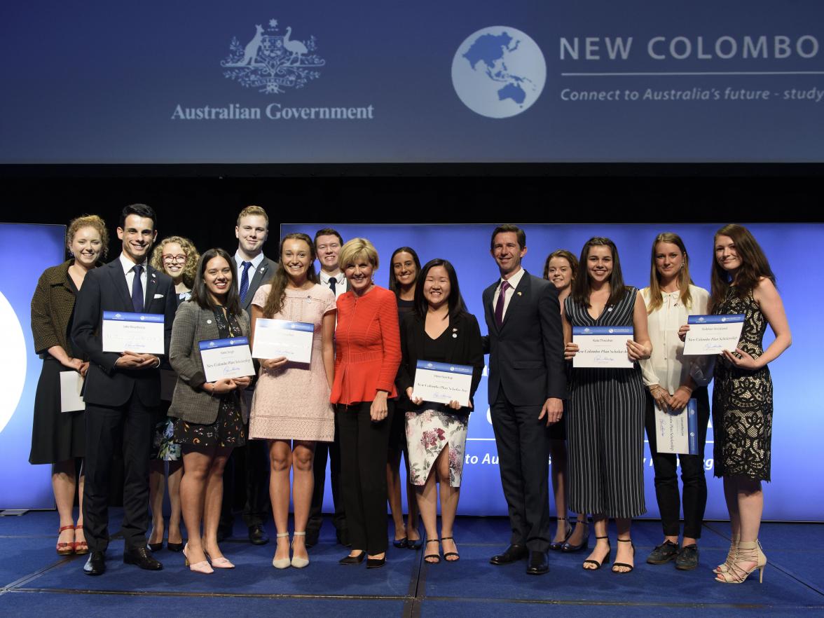 Foreign Minister Julie Bishop and Education Minister Simon Birmingham with the New Colombo Plan 2018 Indonesia Scholars