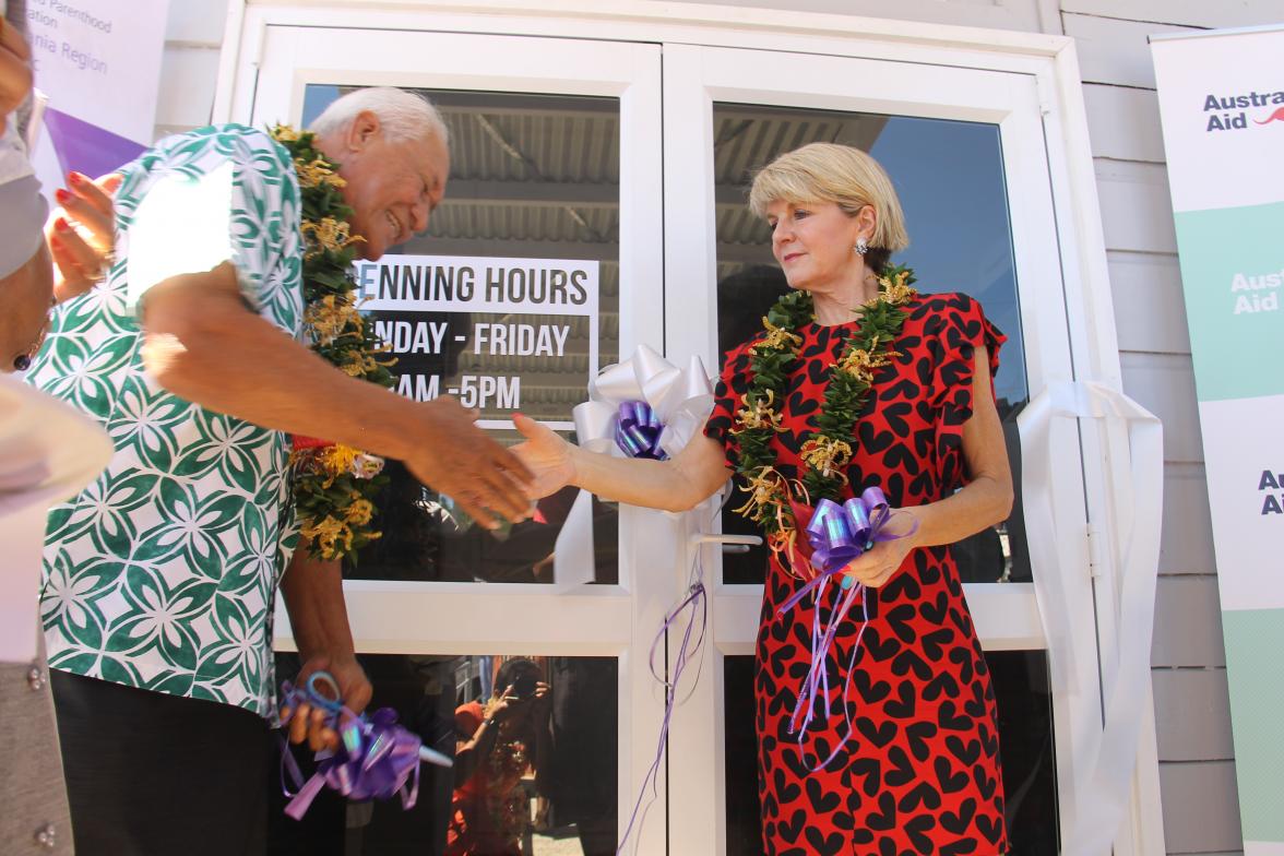 Foreign Affairs Minister Julie Bishop opening the refurbished Samoa Family Health Association