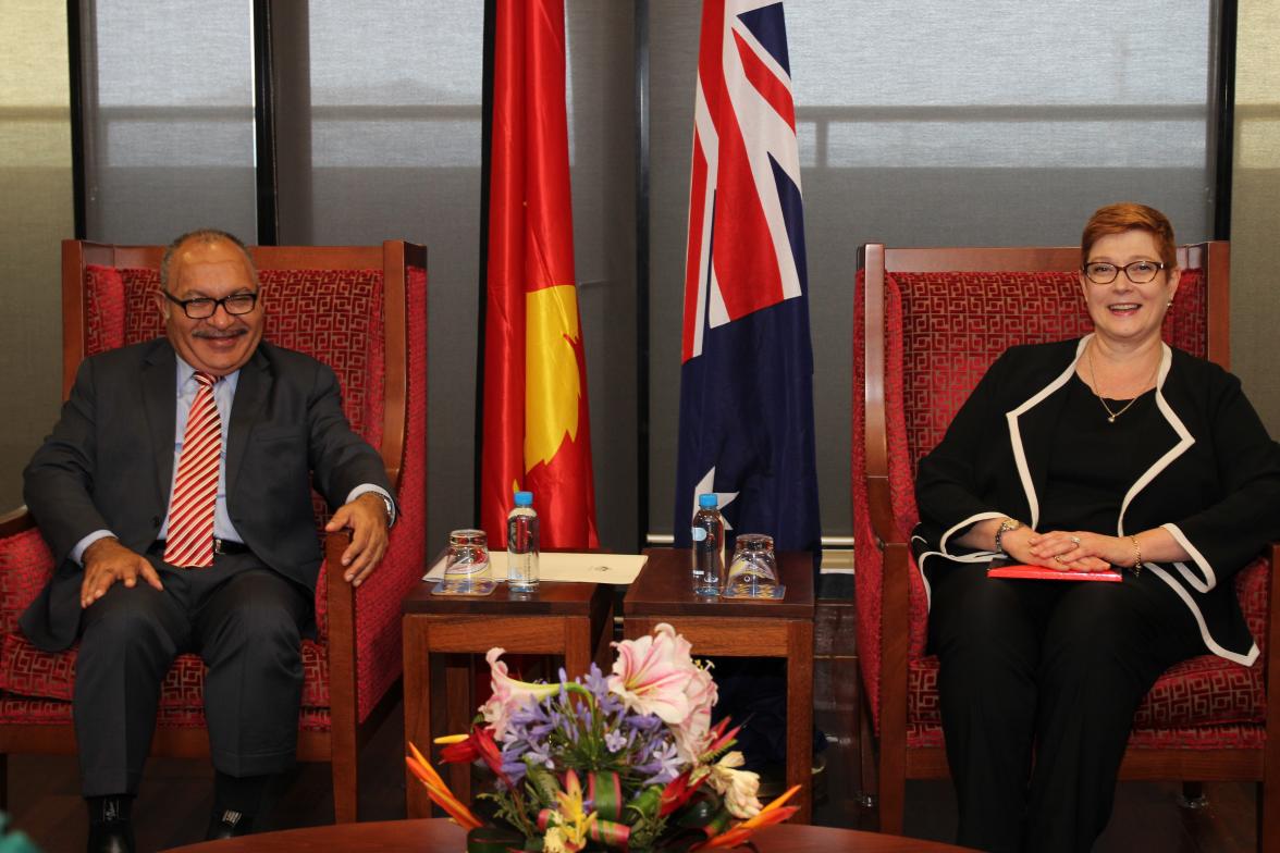 Foreign Minister Marise Payne with PNG Prime Minister Peter O’Neill