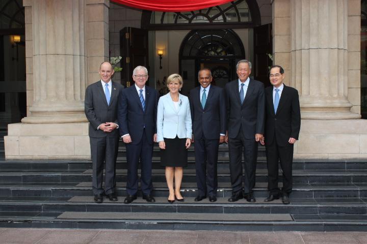 Assistant Defence Minister, Stuart Robert; Trade and Investment Minister, Andrew Robb; Foreign Minister, Julie Bishop; Singapore’s Minister for Foreign Affairs and Minister for Law, K Shanmugam; Singapore’s Minister for Defence, Ng Eng Hen and Singapore’s