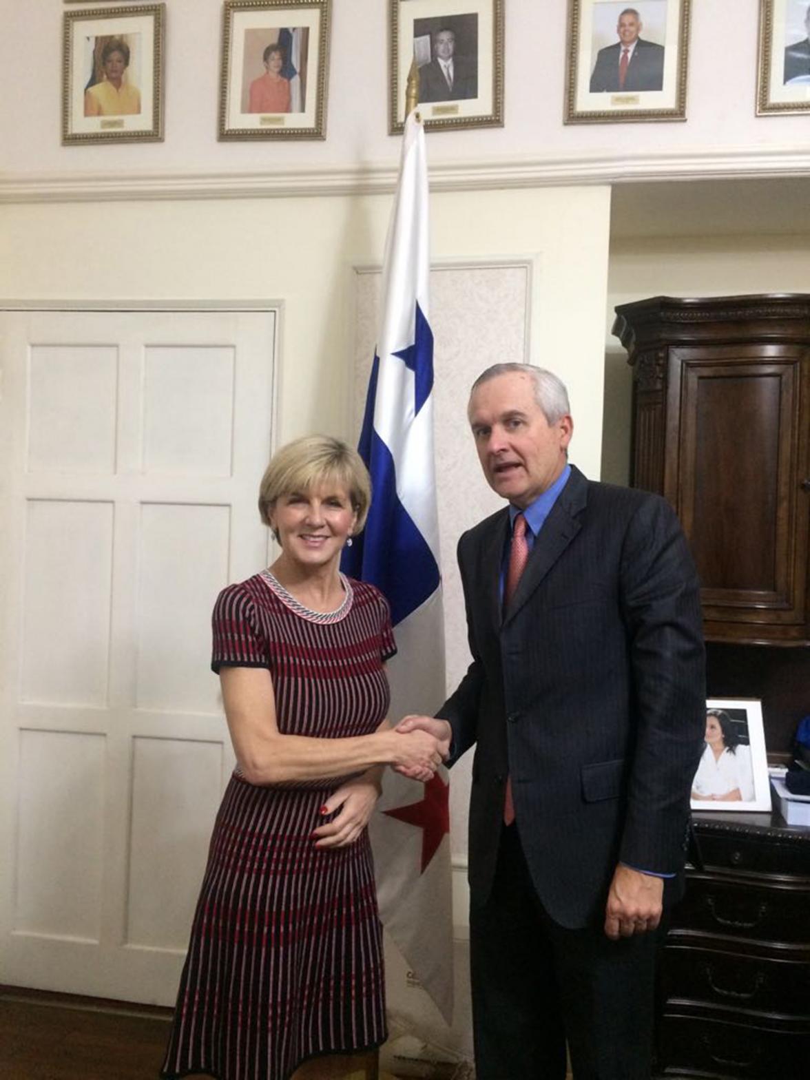 Julie Bishop with Presidency Minister Alvaro Aleman at Presidential Palace, 28 June 2017.