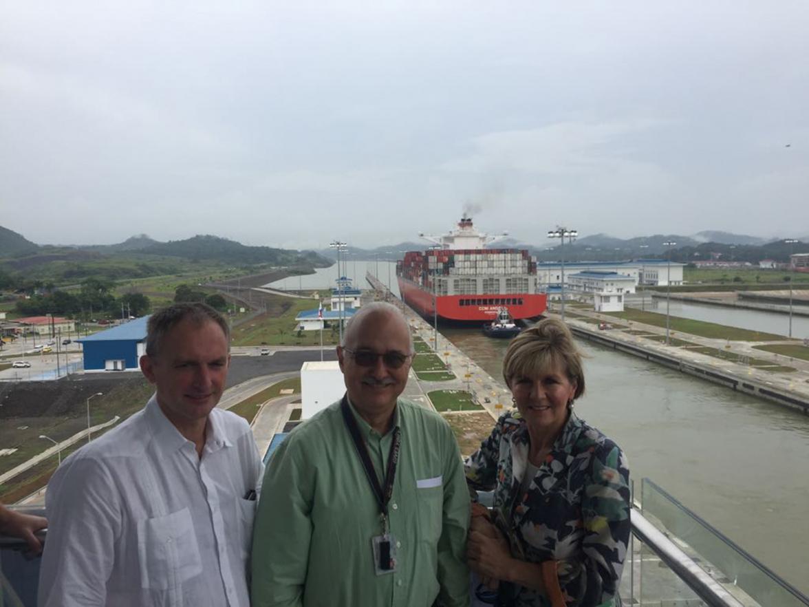 Foreign Minister Julie Bishop, Australian Ambassador to Mexico David Engel and Captain Miguel F. Rodriguez watching a post-Panamax ship passing through the Panama Canal locks, 29 June 2017