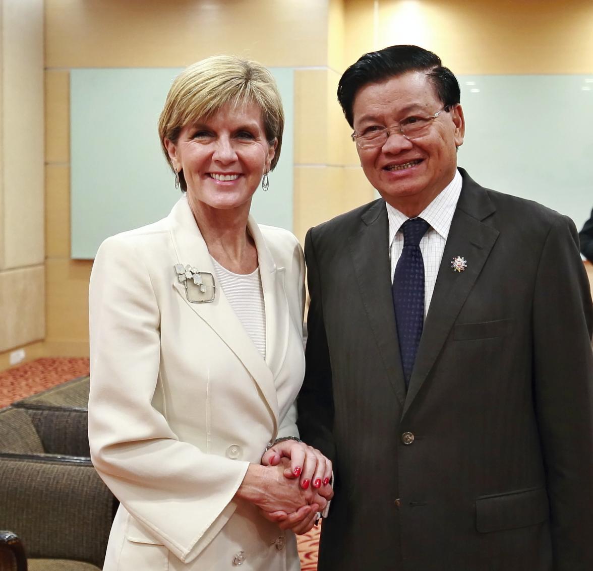 The Hon Julie Bishop MP meeting HE Dr Thongloun Sisoulith, Laos Deputy Prime Minister and Minister of Foreign Affairs, in Kuala Lumpur, 6 August 2015.