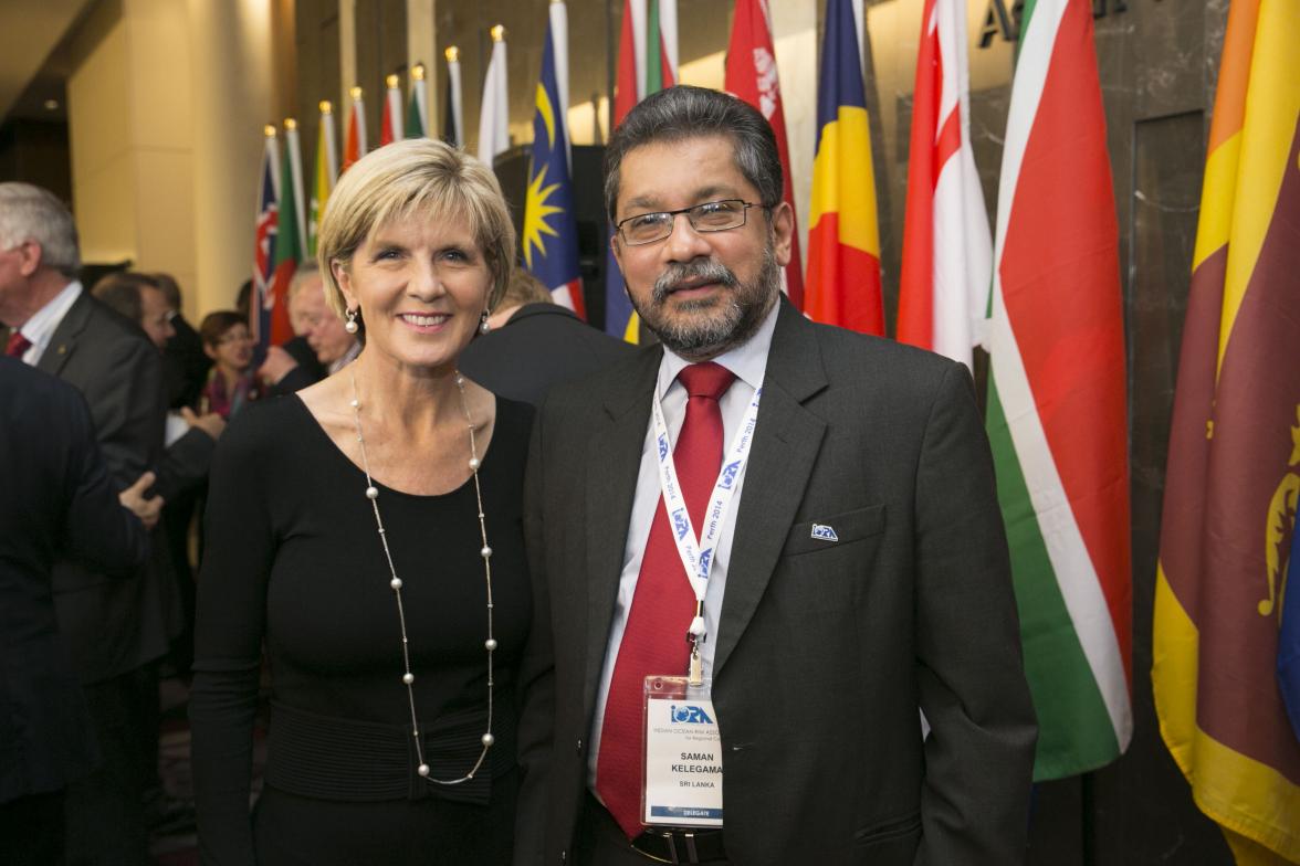 Foreign Minister Julie Bishop with Sri Lankan delegate Saman Kelegama.