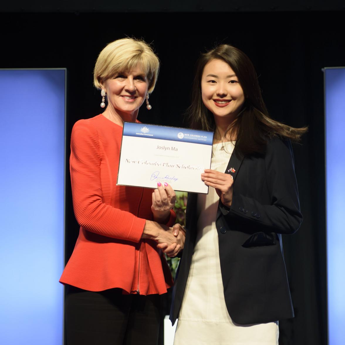 Foreign Minister Julie Bishop with Joslyn Ma, 2018  China Scholar, Monash University