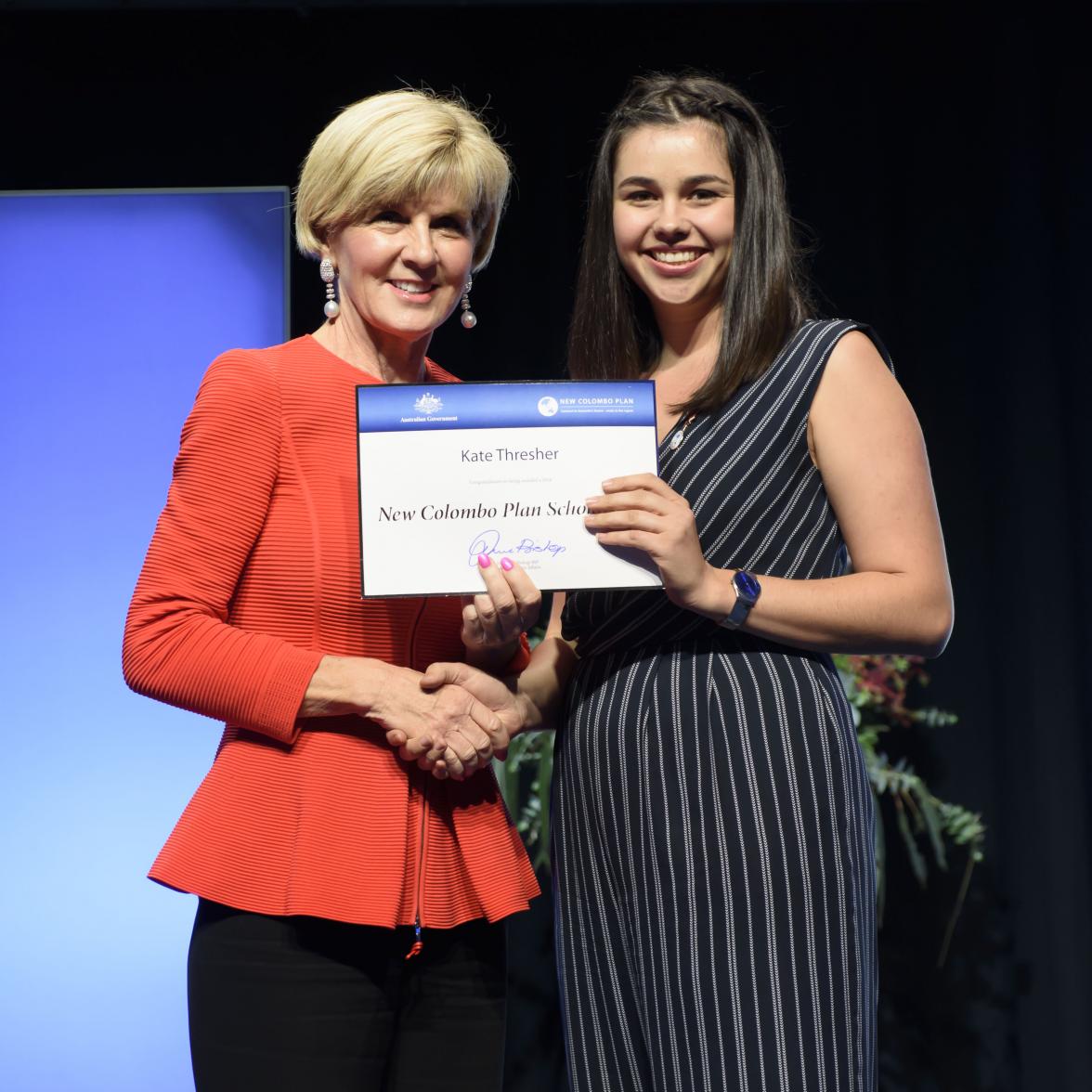 Foreign Minister Julie Bishop with Kate Thresher, 2018 Indonesia Scholar, Murdoch University