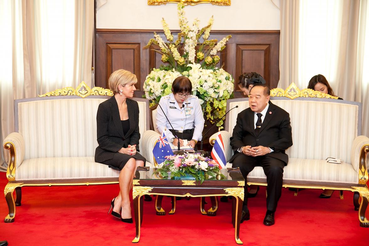 Foreign Minister Julie Bishop meets Thai Deputy Prime Minister and Minister for Defence, His Excellency General Prawit Wongsuwan.