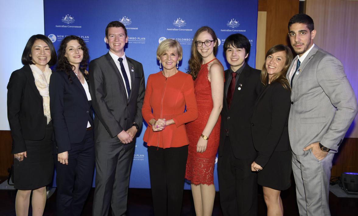 Foreign Minister Julie Bishop with scholars from Macquarie University, NCP Alumni Leonie Nahhas and Jennifer Tridgell, and Yoko Kaitani, International Liaison Officer