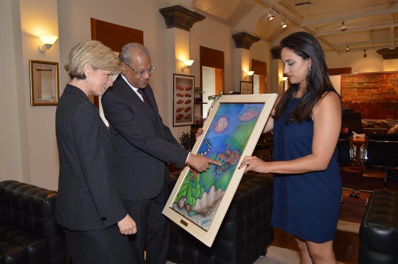 Foreign Minister Julie Bishop during a tete a tete with Mauritian Prime Minister Dr Navinchandra Ramgoolam. 15 September 2014.