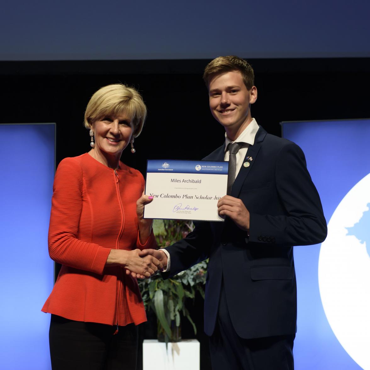 Foreign Minister Julie Bishop with Miles Archibald, 2018 Republic of Korea Scholar, University of New England