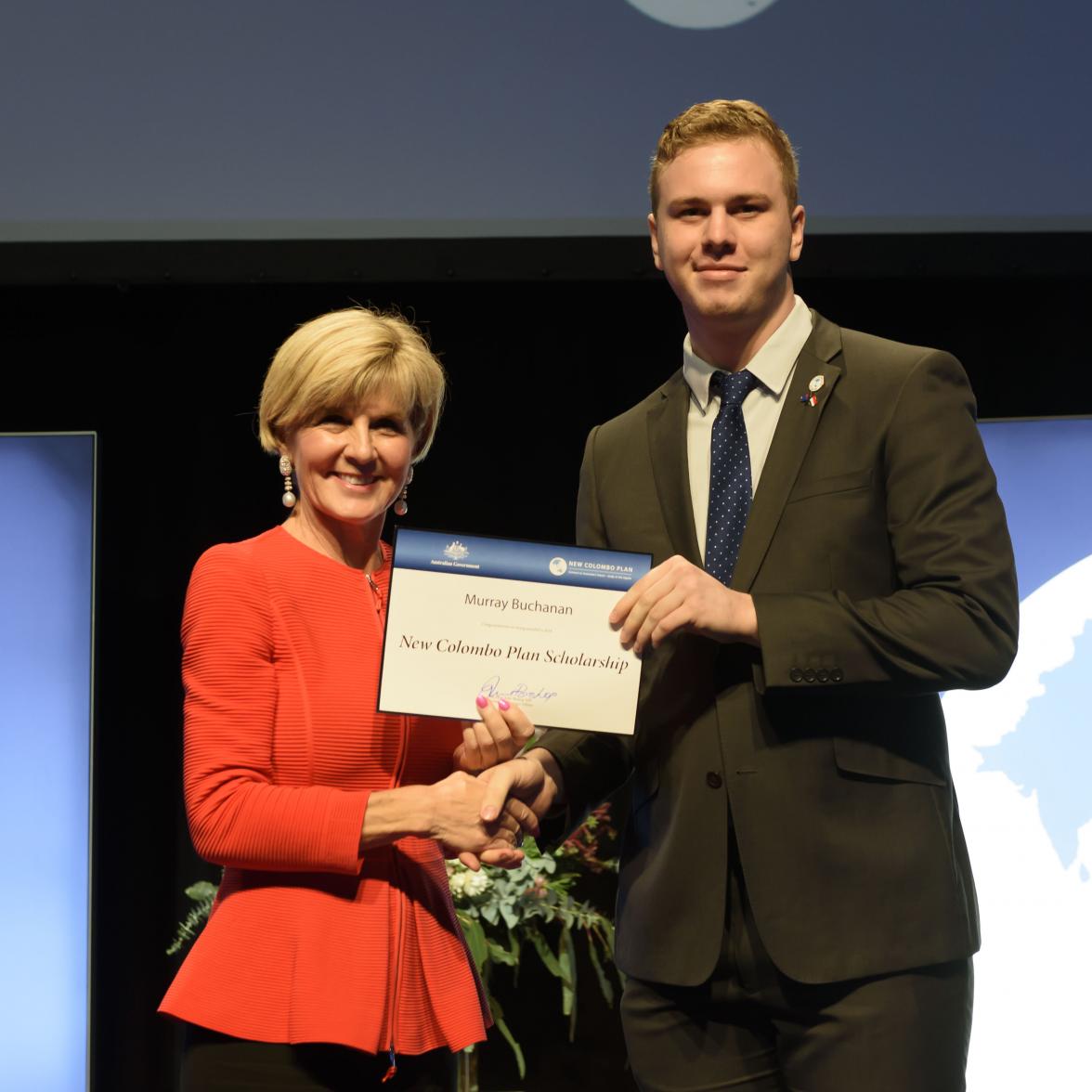 Foreign Minister Julie Bishop with Murray Buchanan, 2018 Indonesia Scholar, the University of Queensland