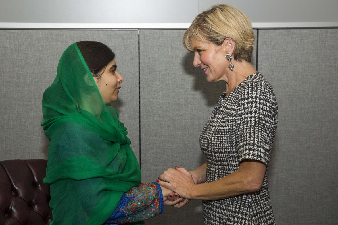 Foreign Minister Julie Bishop meets with Nobel laureate Malala Yousafzai at the United Nations in New York on 21 September 2017.