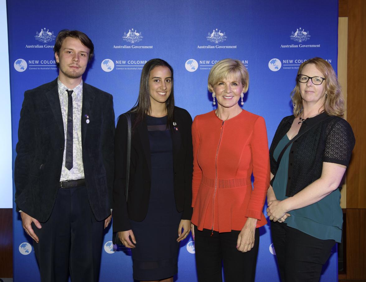 Foreign Minister Julie Bishop with scholars and Ms Catherine McConville, International Liaison Officer, from RMIT University