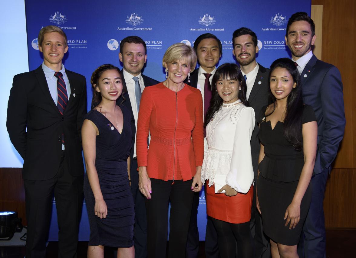 Foreign Minister Julie Bishop with scholars from the University of Sydney