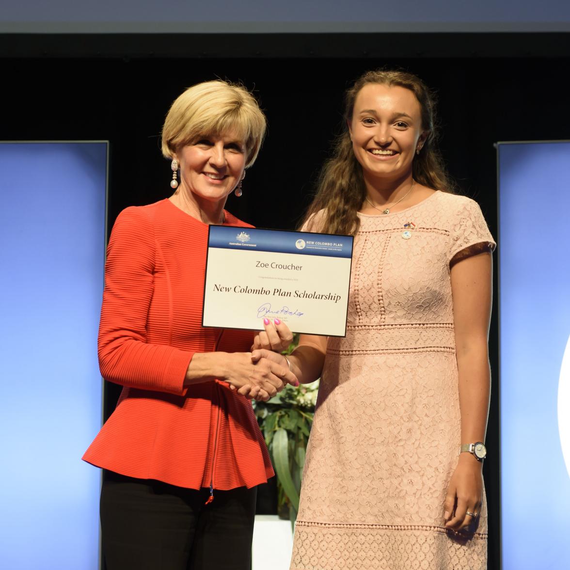 Foreign Minister Julie Bishop with Zoe Croucher, 2018 Indonesia Scholar, La Trobe University