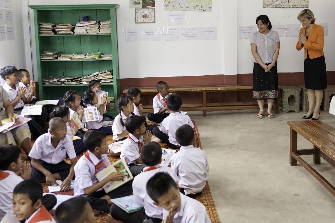 Foreign Minister Julie Bishop meets students at Hom Neua Primary School. Photo: Bart Verweij