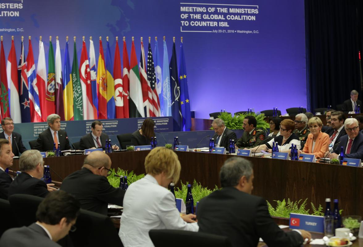 Foreign Minister Julie Bishop and Defence Minister Marise Payne participate in the Meeting of the Ministers of the Global Coalition to Counter ISIL.  US Dept of State, Washington DC, 21 July 2016.  Photo:  Yuri Gripas