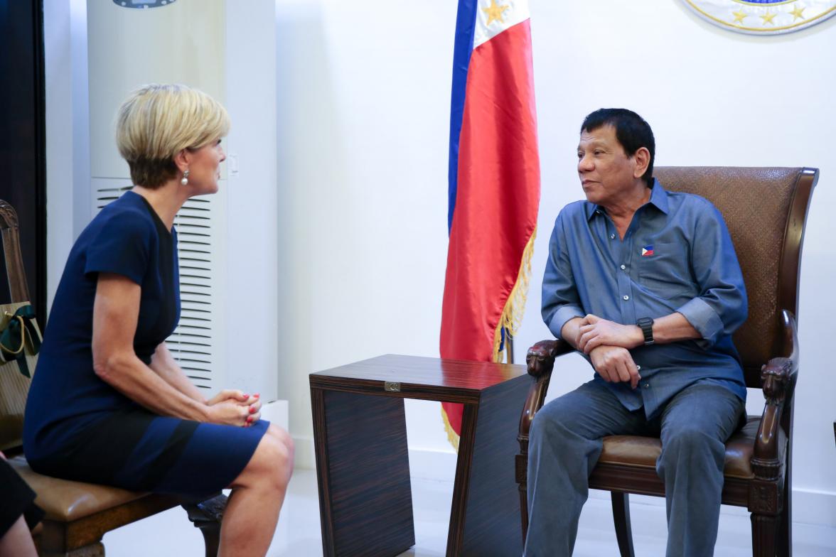 Foreign Minister Julie Bishop meets with Philippine President Duterte in Davao City, 17 March 2017. Photo credit: Malacañang Photo Bureau