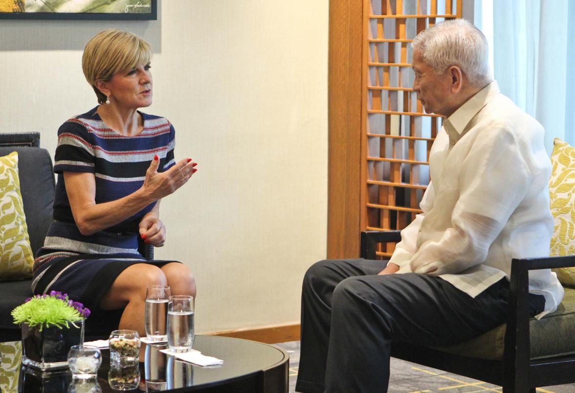 Foreign Minister Julie Bishop meets with former Philippines Foreign Affairs Secretary Albert del Rosario ahead of the ADR Institute lunch forum on “Change and Uncertainty in the Indo-Pacific – Strategic challenges and opportunities for Australia and the P